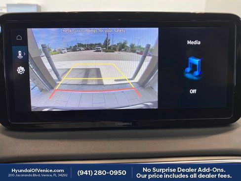 Certified 2023 Hyundai Santa Fe SEL w/ Cargo Package FWD image 4