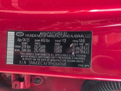 Certified 2023 Hyundai Tucson Limited AWD/4WD image 32