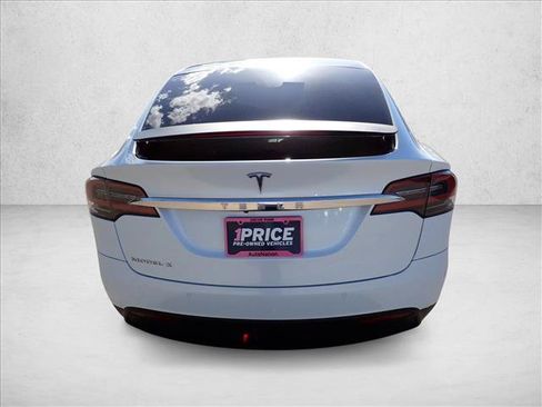 Used 2017 Tesla Model X 75D AWD/4WD image 3
