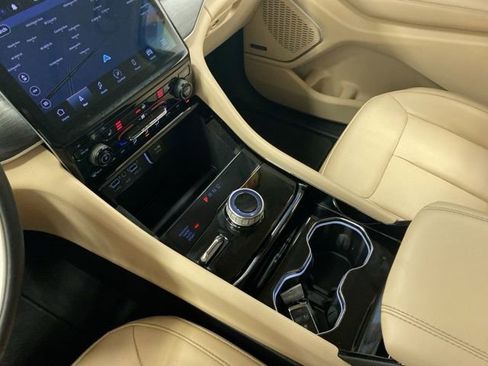 Used 2021 Jeep Grand Cherokee L Limited image 15