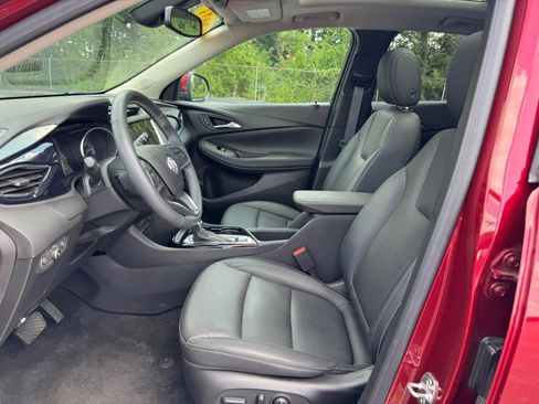 Used 2023 Buick Encore GX Essence w/ Experience Buick Package FWD image 18