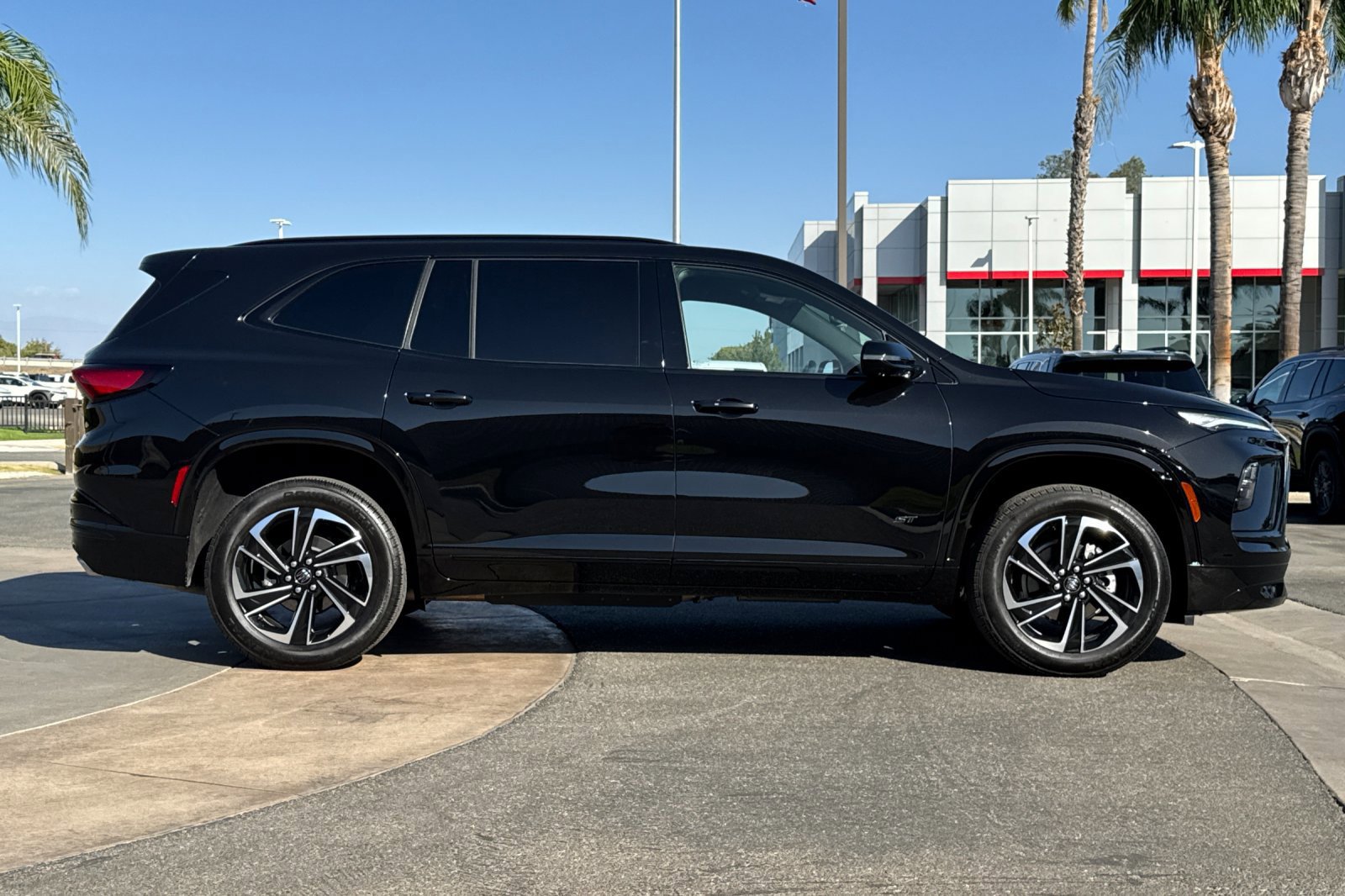 Certified 2026 Buick Enclave Sport Touring FWD image 3
