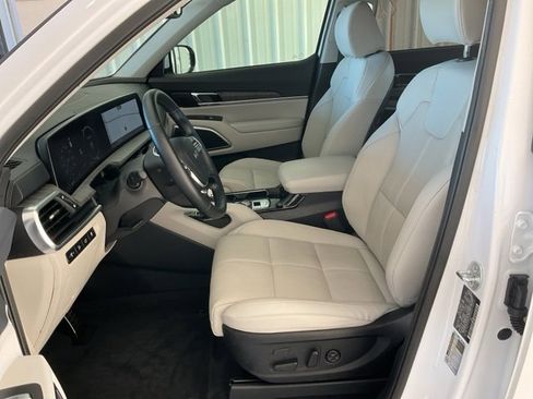 Used 2024 Kia Telluride SX image 4