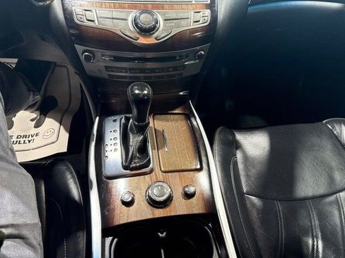 Used 2016 INFINITI Q70 Hybrid w/ Deluxe Touring Package image 20