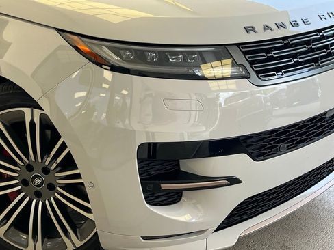 Used 2025 Land Rover Range Rover Sport Dynamic SE AWD/4WD image 31