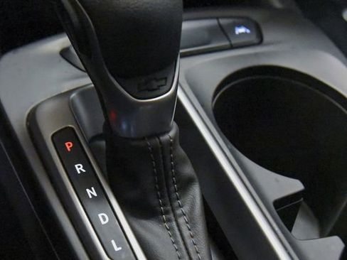 Used 2024 Chevrolet Trax LS w/ LS Convenience Package FWD image 27