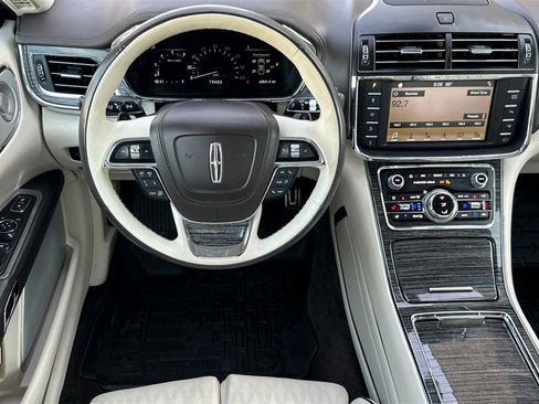 Used 2018 Lincoln Continental Black Label w/ Rear-seat Package image 17