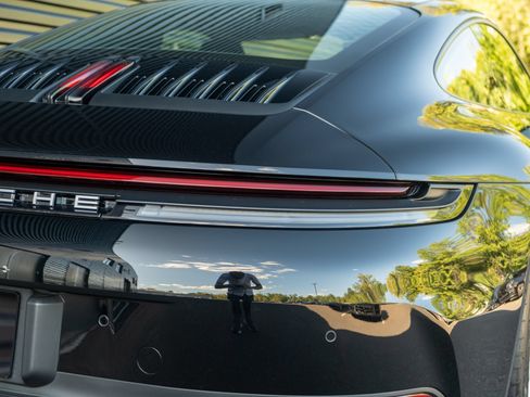 Certified 2025 Porsche 911 Carrera RWD image 19