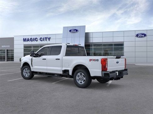 New 2026 Ford F250 XLT w/ FX4 Off-Road Package image 4