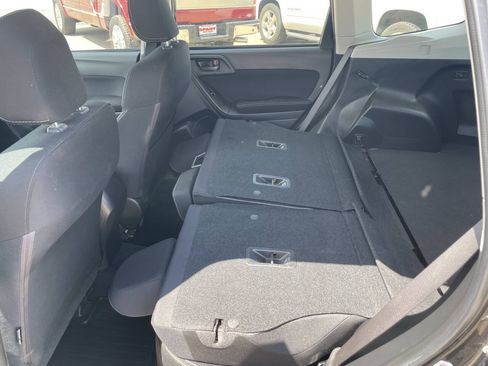 Used 2015 Subaru Forester 2.5i Premium w/ All-Weather Package AWD/4WD image 30