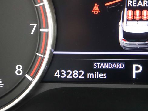 Used 2023 Nissan Rogue SV FWD image 16