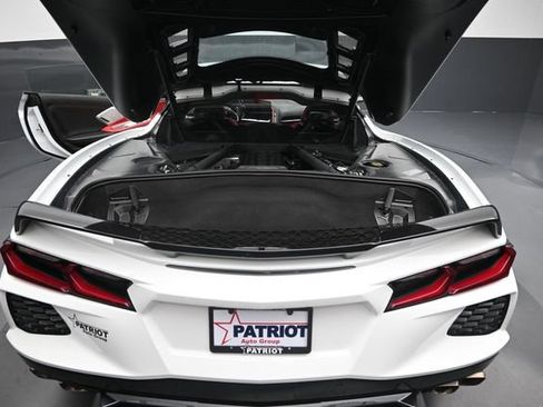 Used 2022 Chevrolet Corvette Stingray Premium Cpe w/ Z51 Performance Package RWD image 20