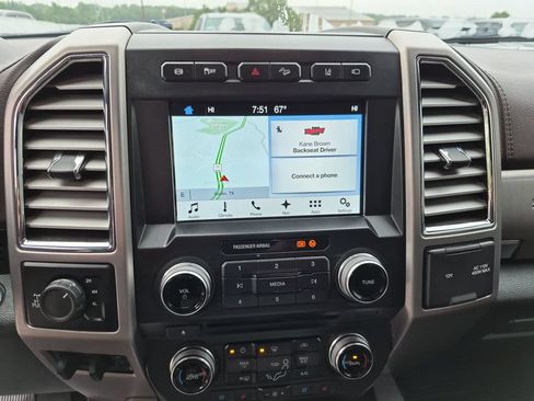 Used 2017 Ford F350 Platinum w/ Platinum Ultimate Package AWD/4WD image 27