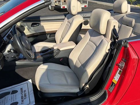 Used 2013 BMW 328i Convertible image 10