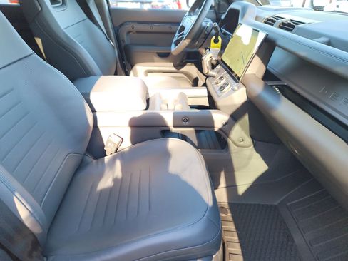 New 2026 Land Rover Defender 110 OCTA image 3