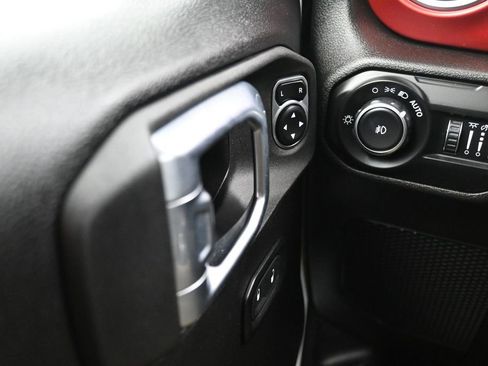 Used 2021 Jeep Wrangler Unlimited Rubicon AWD/4WD image 14