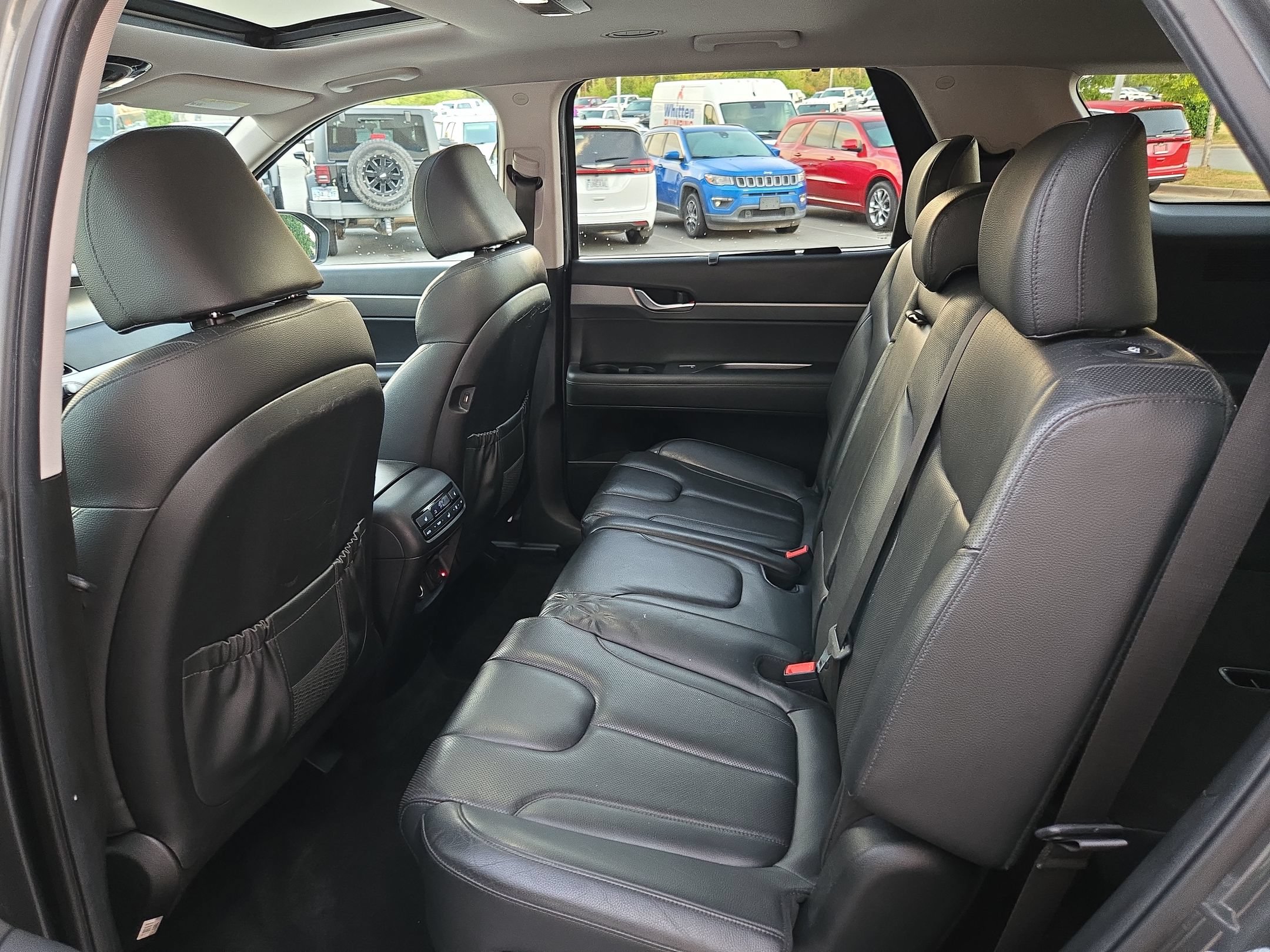 Used 2022 Hyundai Palisade SEL w/ 8P Bench Seat Package AWD/4WD image 44