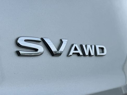 Used 2023 Nissan Rogue SV image 13