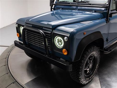 Used 1997 Land Rover Defender 90 AWD/4WD image 9