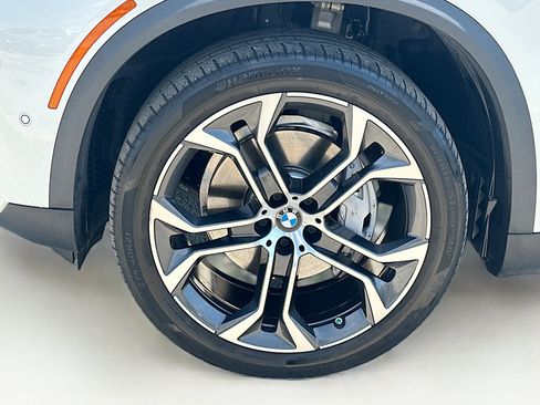 Used 2024 BMW X5 sDrive40i w/ Parking Assistance Package image 38