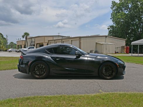Used 2020 Toyota Supra w/ Driver Assist Package RWD image 5