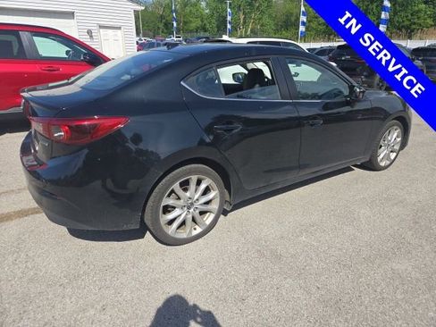 Used 2015 MAZDA MAZDA3 s Grand Touring w/ Technology Package FWD image 10