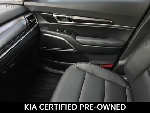 Certified 2025 Kia Telluride S FWD image 30