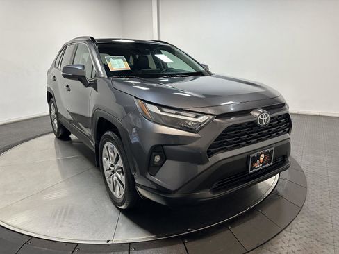 Used 2023 Toyota RAV4 XLE Premium image 2