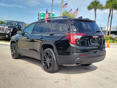 Used 2023 GMC Acadia SLE w/ Driver Convenience Package FWD image 7