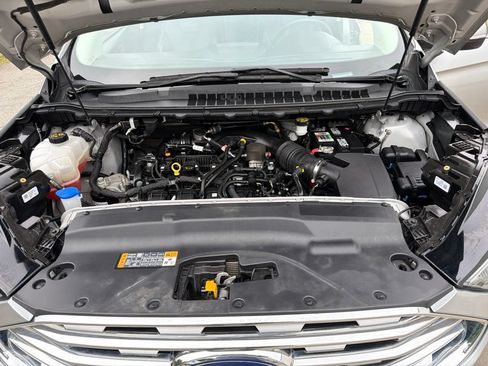 Used 2020 Ford Edge Titanium FWD image 38