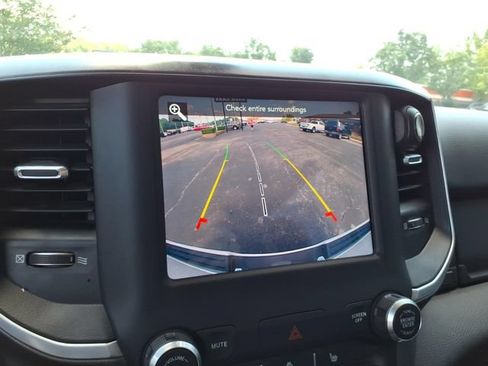 Used 2020 RAM 1500 Big Horn AWD/4WD image 35