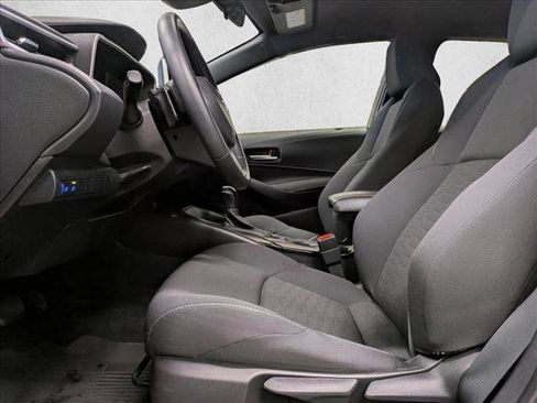 Used 2021 Toyota Corolla SE image 16