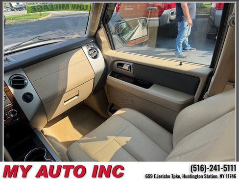 Used 2011 Ford Expedition XLT w/ 202A Rapid Spec Order Code AWD/4WD image 14
