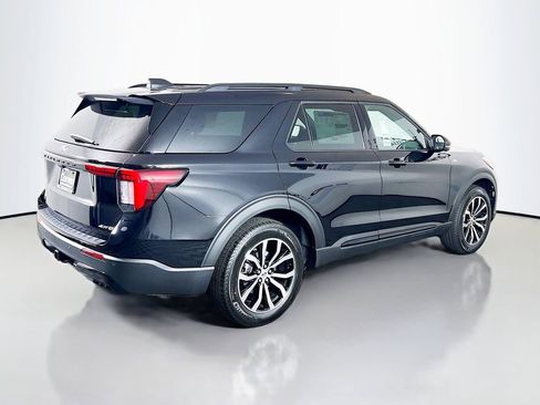 New 2026 Ford Explorer ST-Line image 15
