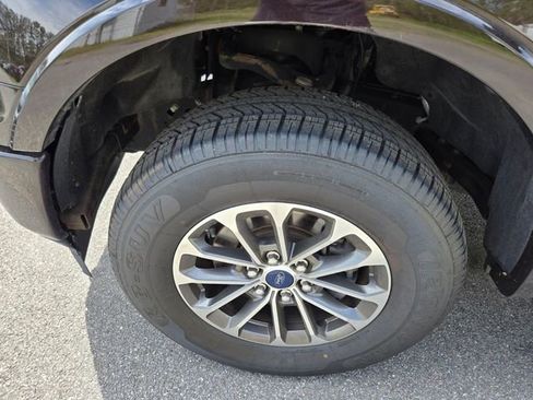 Used 2020 Ford F150 XLT w/ Equipment Group 302A Luxury image 4