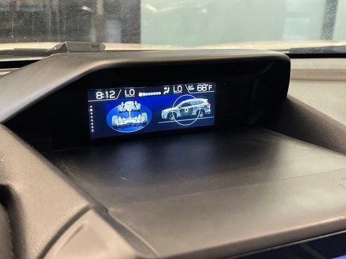 Used 2022 Subaru Forester Touring AWD/4WD image 14
