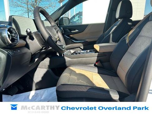 New 2026 Chevrolet Equinox ACTIV image 14