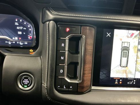 Used 2024 GMC Yukon Denali Ultimate AWD/4WD image 24