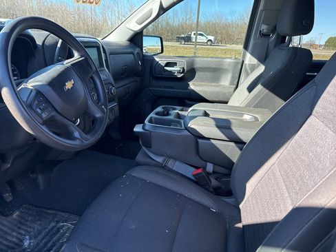 Used 2022 Chevrolet Silverado 1500 Custom image 6