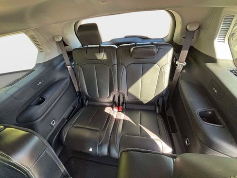 Used 2021 Jeep Grand Cherokee L Limited image 13