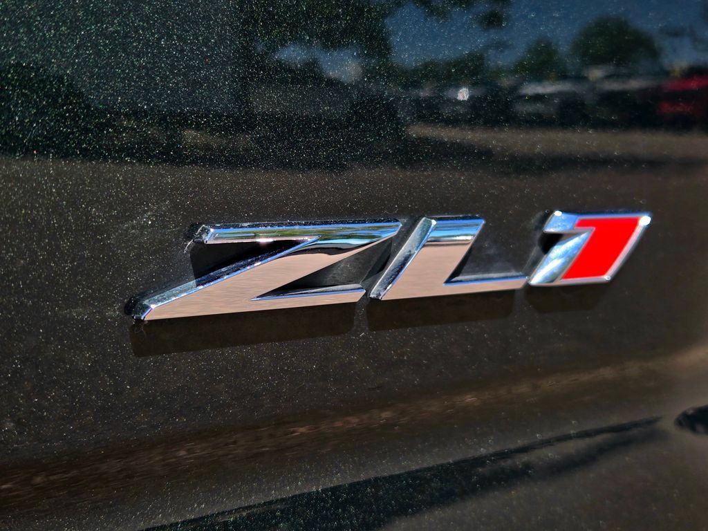 Used 2020 Chevrolet Camaro ZL1 RWD image 21
