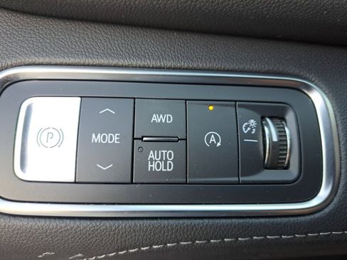 Used 2025 Buick Enclave Preferred image 31