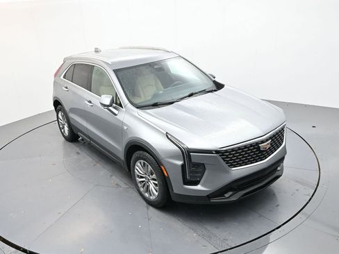 Used 2024 Cadillac XT4 Premium Luxury image 17