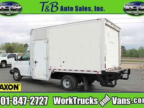 Used 2017 Chevrolet Express 3500 RWD image 1