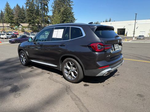 Used 2024 BMW X3 xDrive30i AWD/4WD image 3