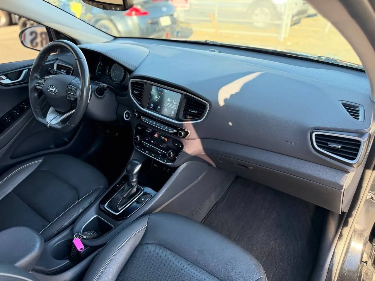 Used 2018 Hyundai Ioniq Limited FWD image 35