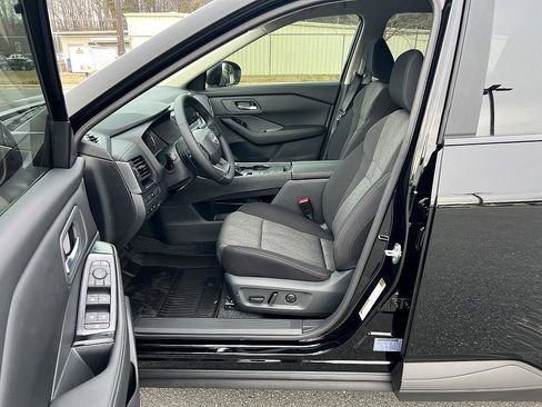 New 2026 Nissan Rogue SV image 15