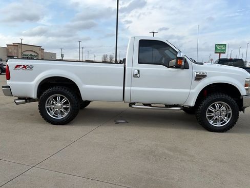 Used 2010 Ford F250 XLT image 28