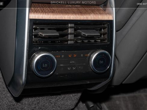 Used 2023 Land Rover Range Rover SE AWD/4WD image 22