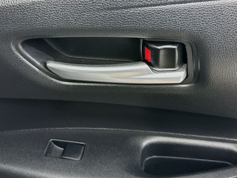 Used 2025 Toyota Corolla SE FWD image 29